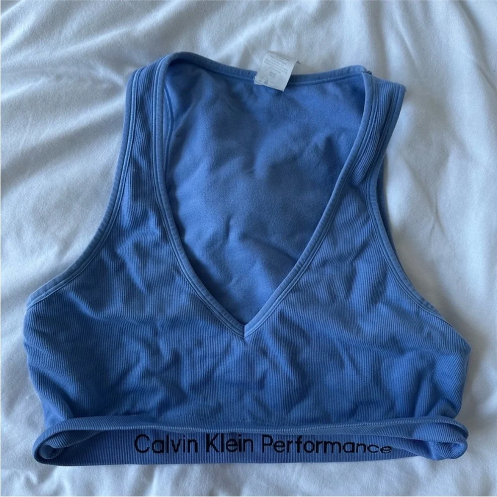 4 Sports Bra Bundle - 2 Calvin Klein 2 Puma - Picture 7 of 7